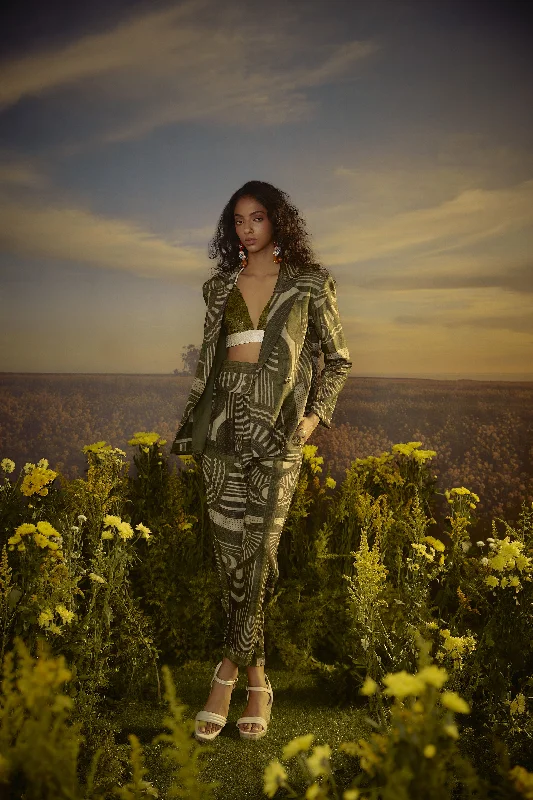 Power Pose (Jacket) Snapped Jacket Toggled Jacket Drawstring Jacket